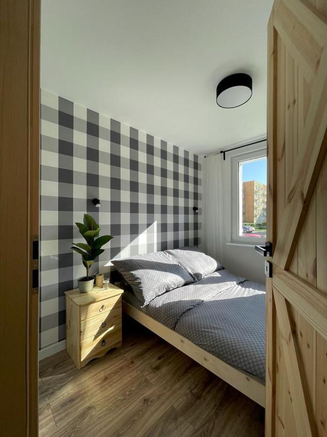 Niron Apartament Ludowa Pila Bagian luar foto