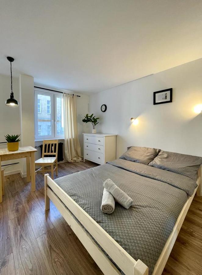 Niron Apartament Ludowa Pila Bagian luar foto